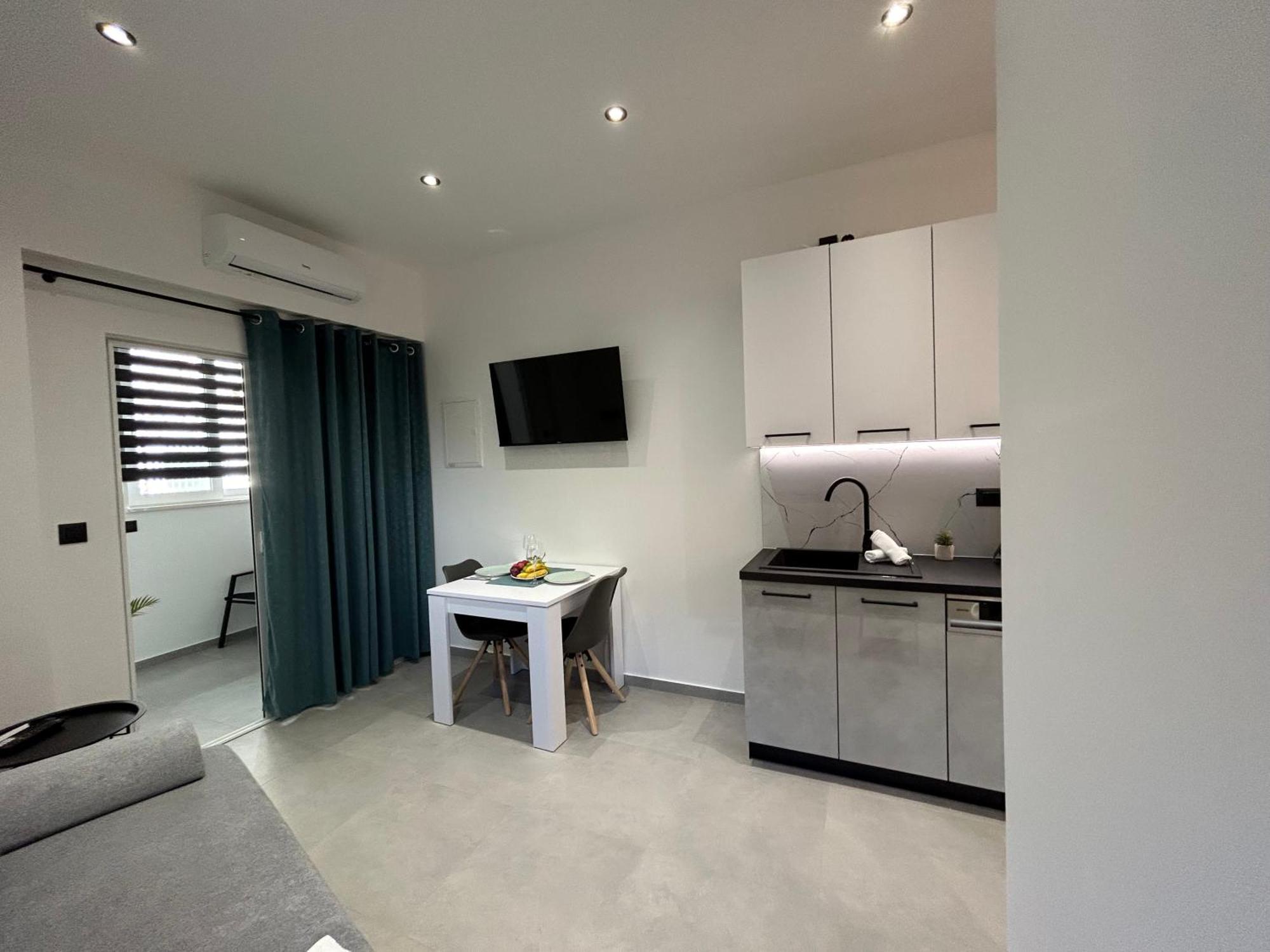 Center Nikolina Apartament *