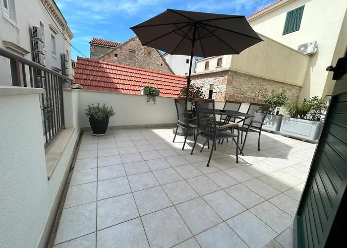 Center Apartments Nikolina
