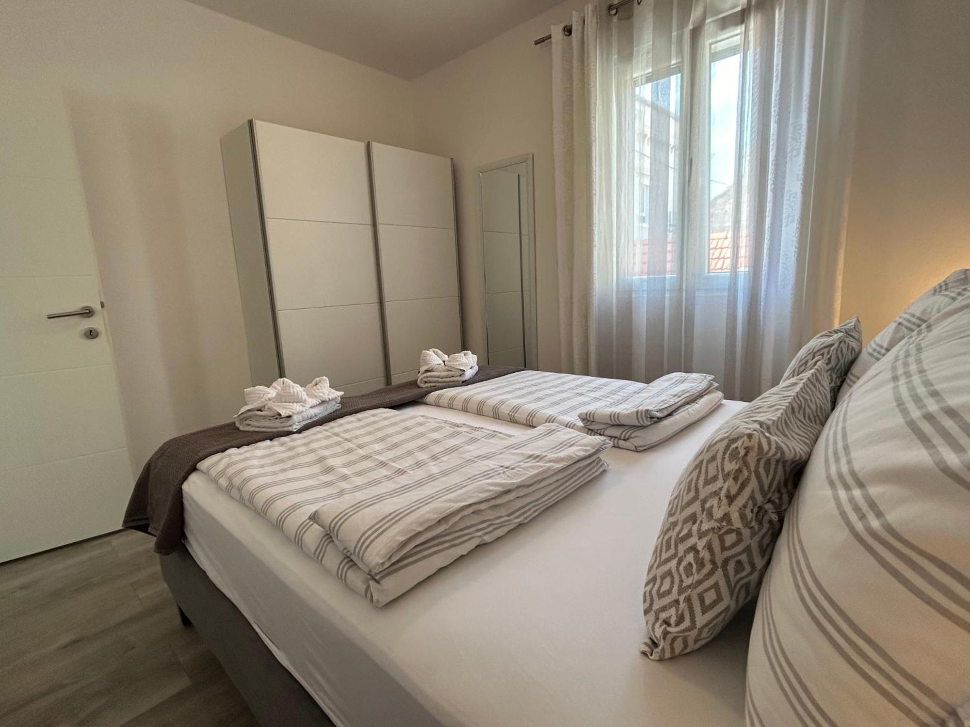 Center Nikolina Apartment Bol