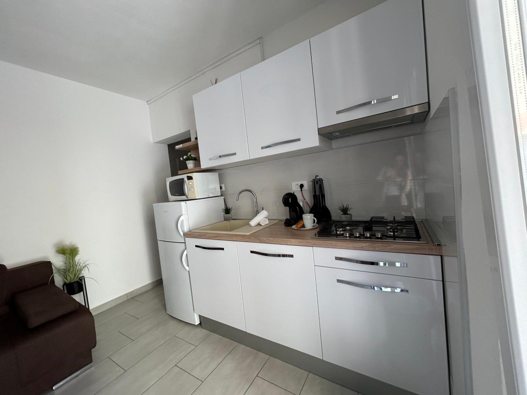 Center Nikolina Apartment Bol