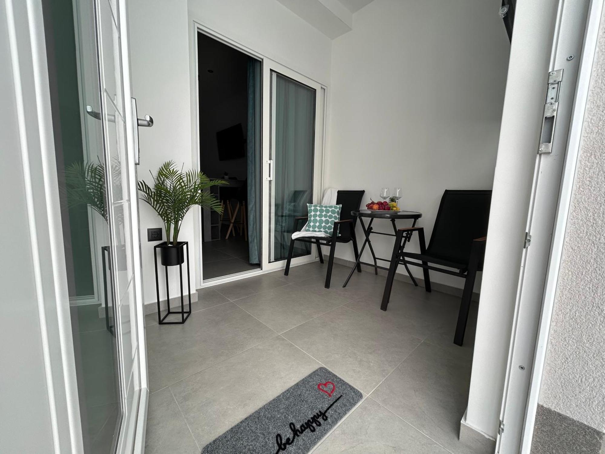 Apartment Center Nikolina Bol