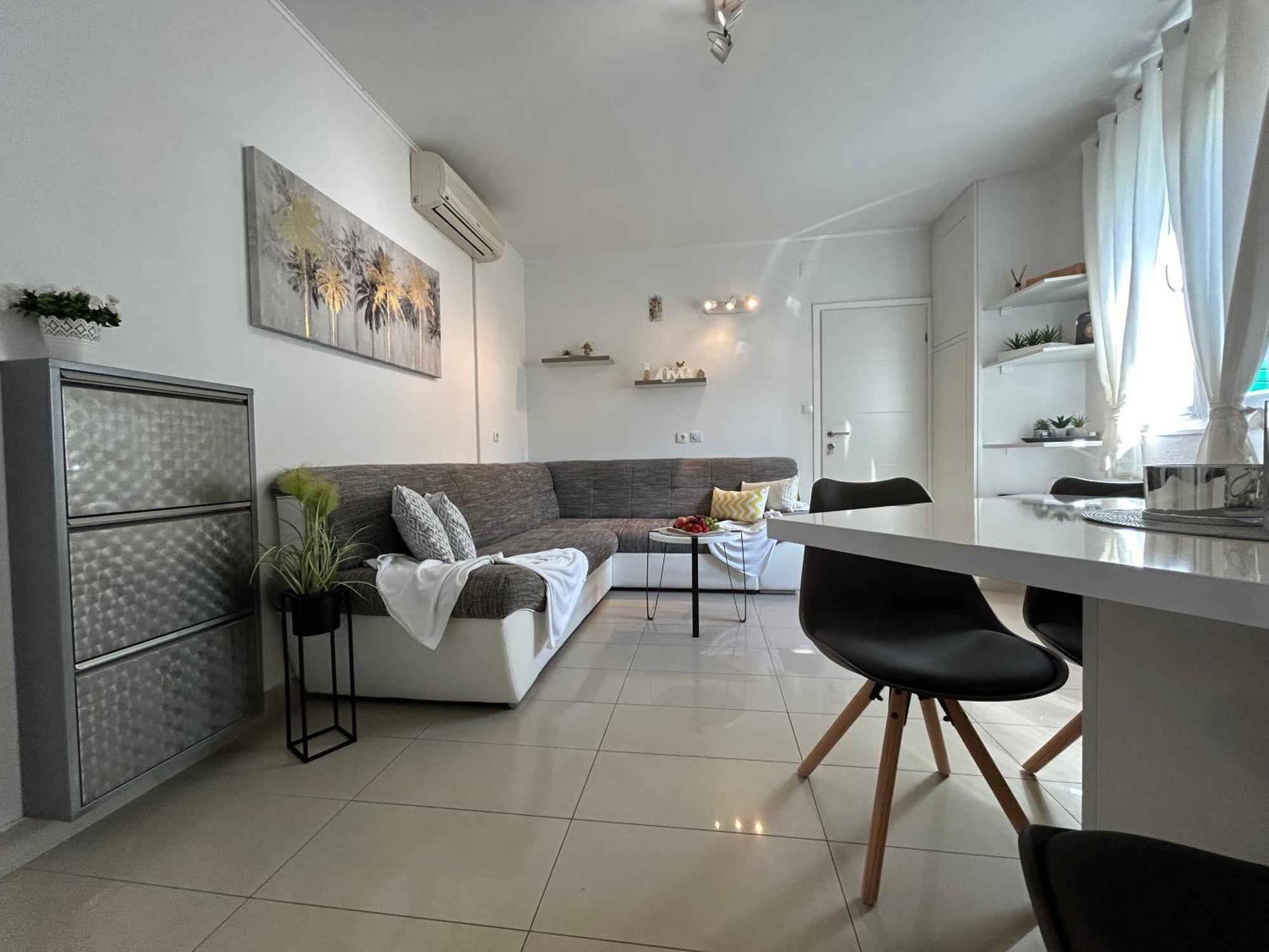 Apartment Center Nikolina *