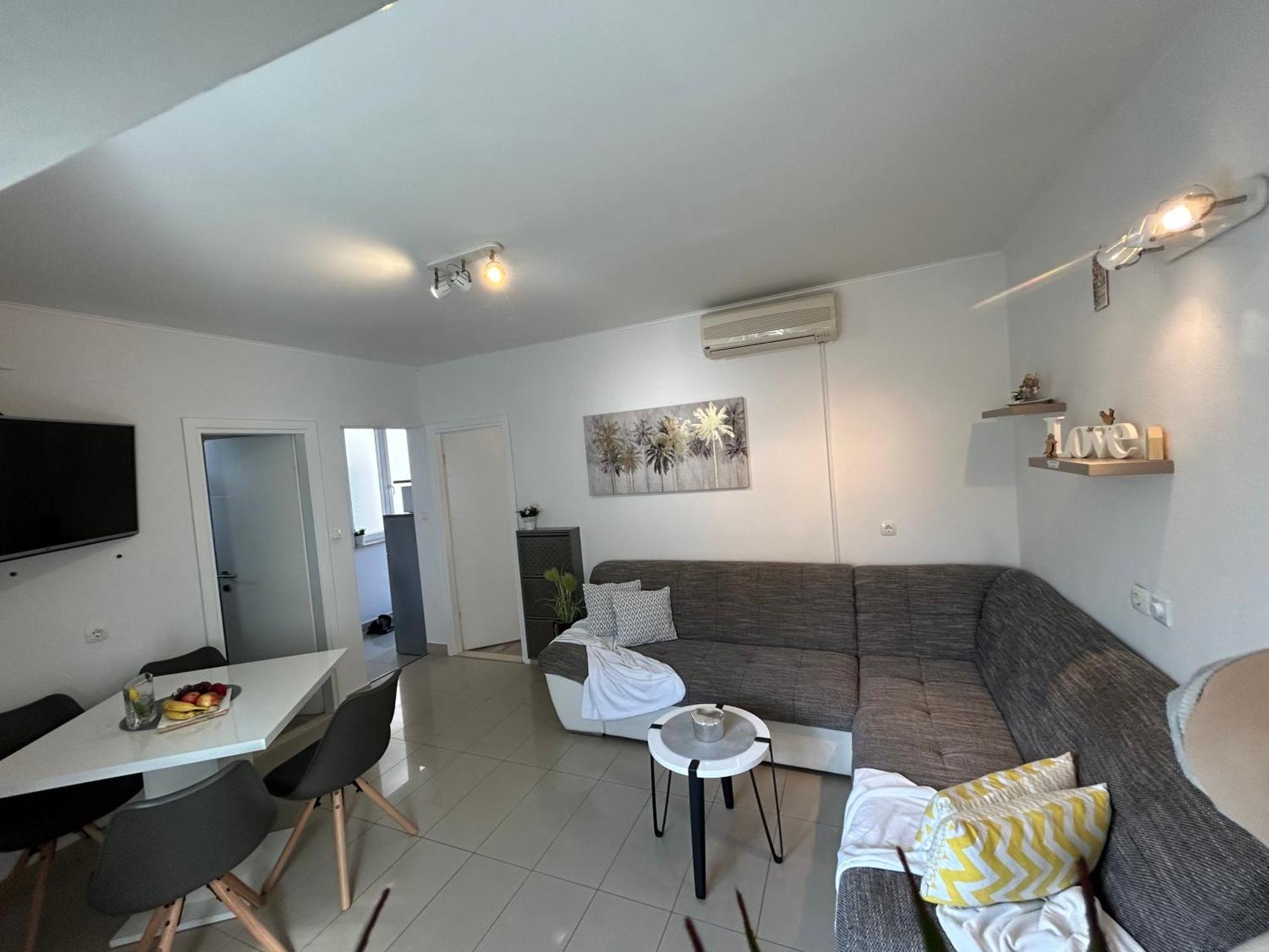 Apartment Center Nikolina *